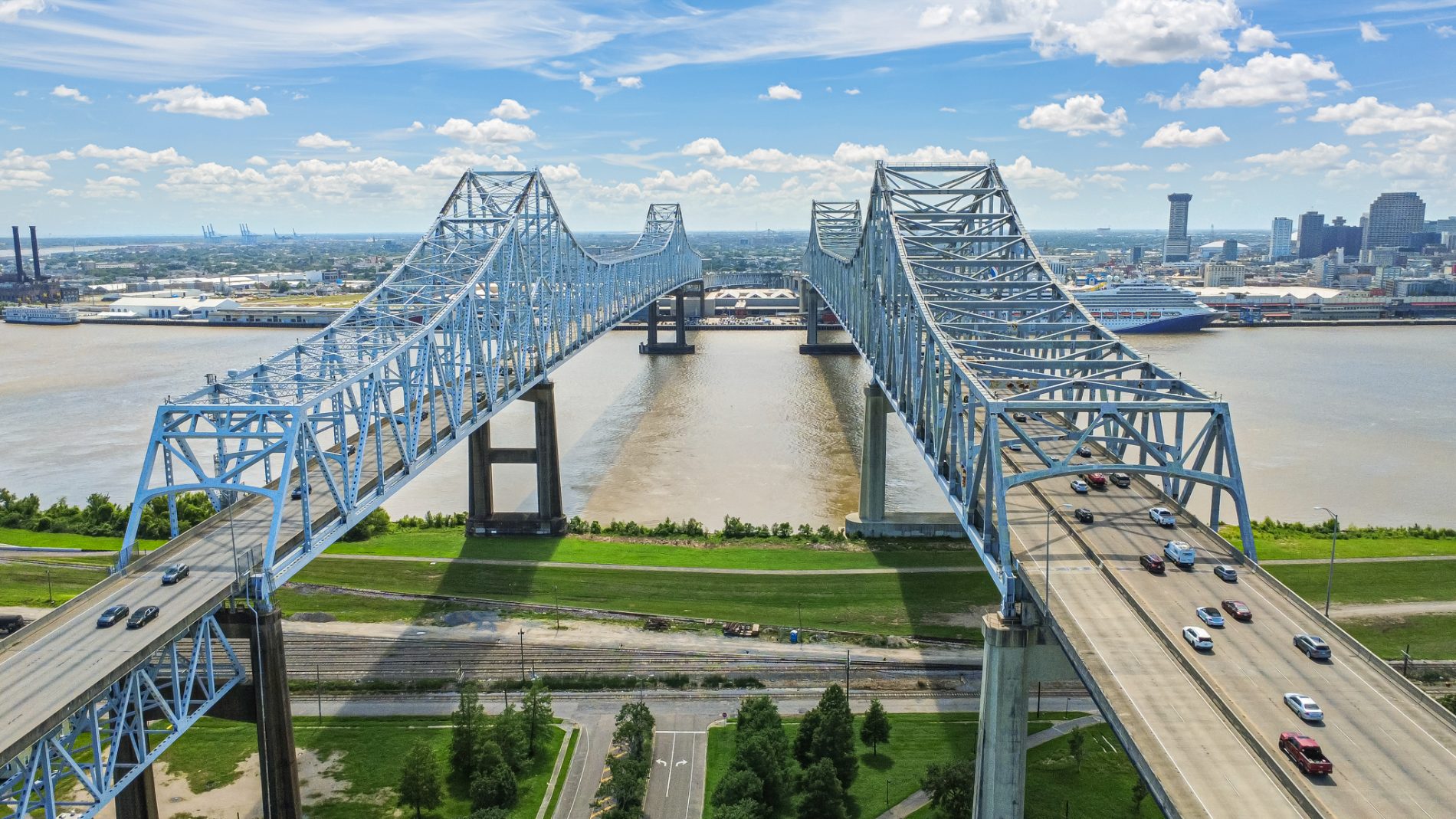 The Crescent City Connection bridge spanning the Mississippi River to downtown New Orleans